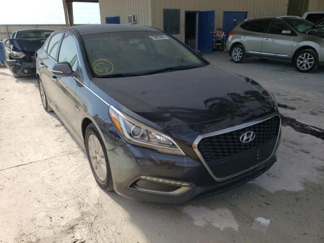 2017 HYUNDAI SONATA HYB KMHE24L13HA060044