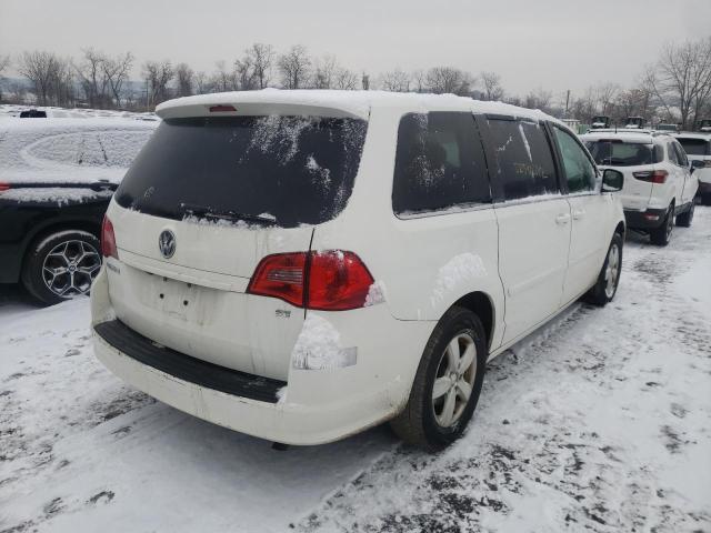 2010 VOLKSWAGEN ROUTAN SE 2V4RW3D10AR393215