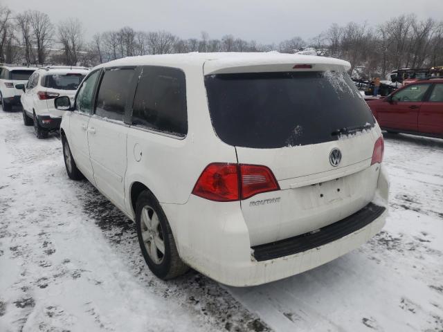2010 VOLKSWAGEN ROUTAN SE 2V4RW3D10AR393215