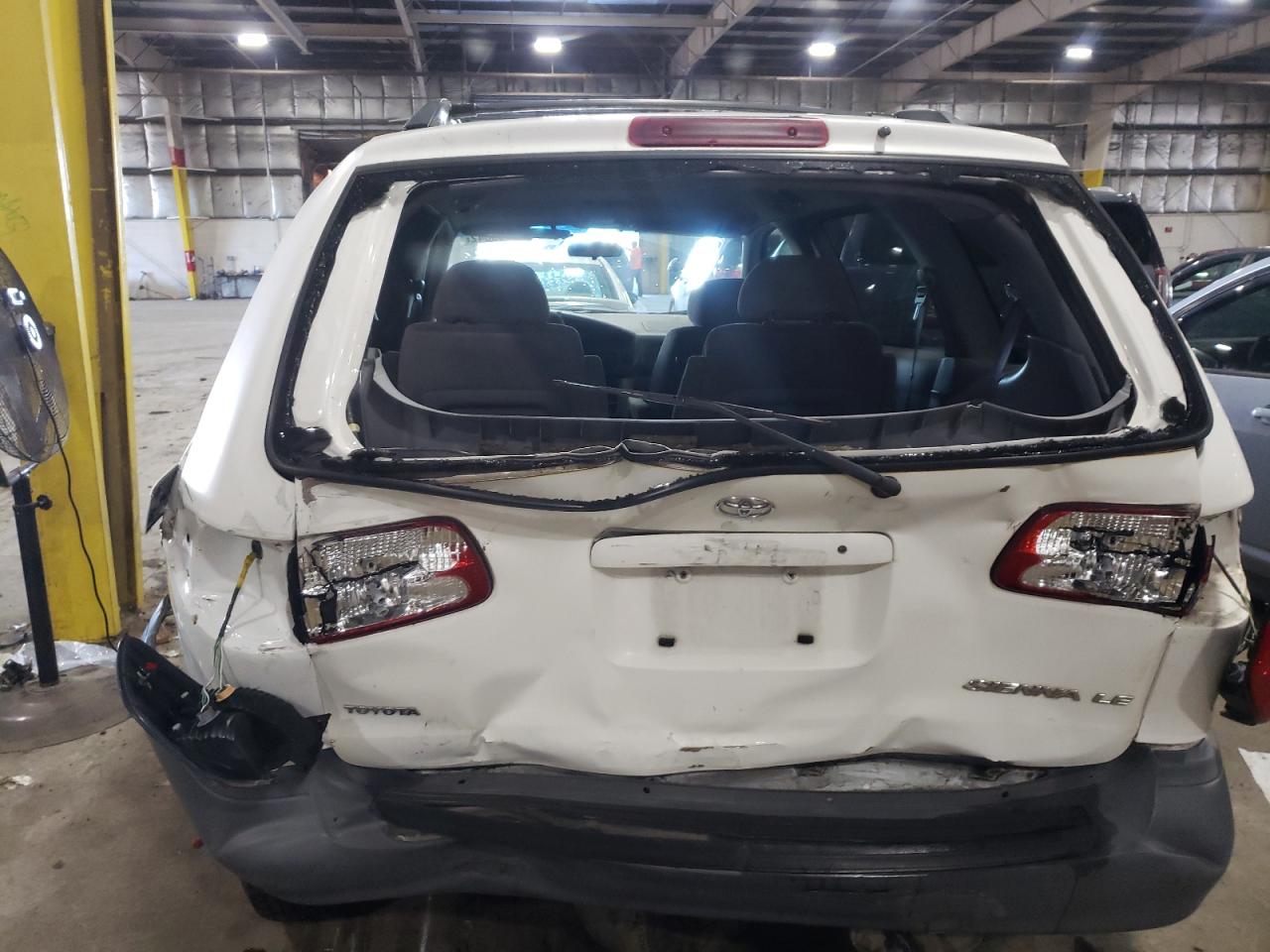 4T3ZF13C21U358215 2001 Toyota Sienna Le