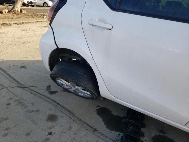 2016 TOYOTA PRIUS C JTDKDTB31G1118083