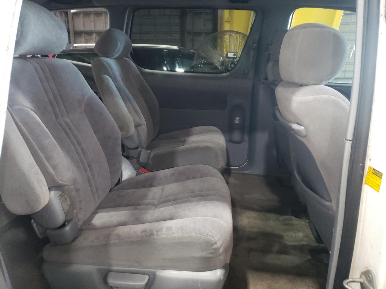 4T3ZF13C21U358215 2001 Toyota Sienna Le