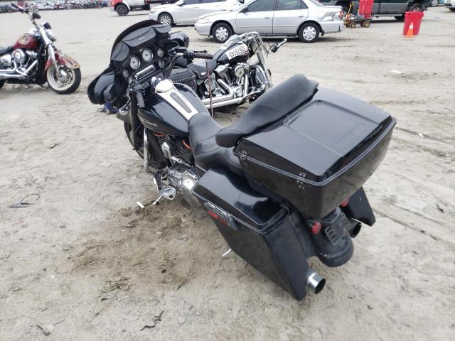 2010 HARLEY-DAVIDSON FLHX 1HD1KB414AB661970
