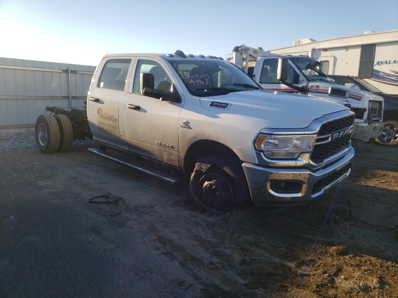 2020 ram 3500 flatbed