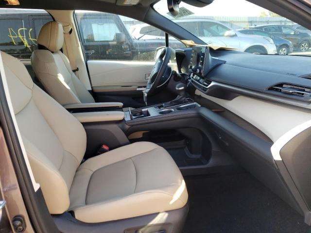 2022 TOYOTA SIENNA XLE 5TDYRKEC8NS092115