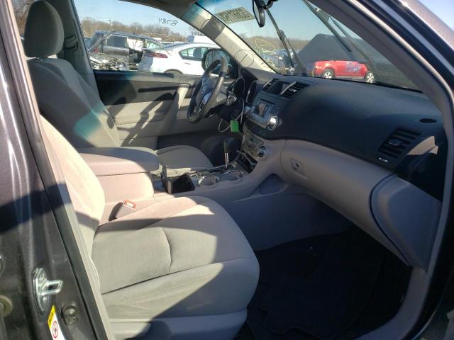 5TDBK3EH6BS077183 Toyota Highlander 2011. Фото: 4