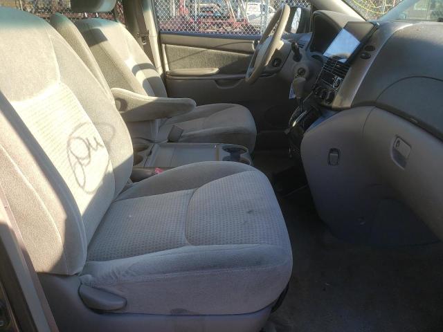 5TDKK4CC6AS295166 Toyota Sienna Ce 2010. Фото: 4