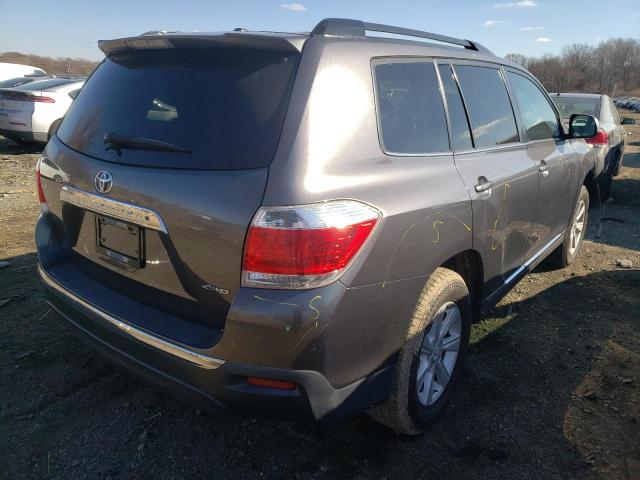 5TDBK3EH6BS077183 Toyota Highlander 2011. Фото: 3