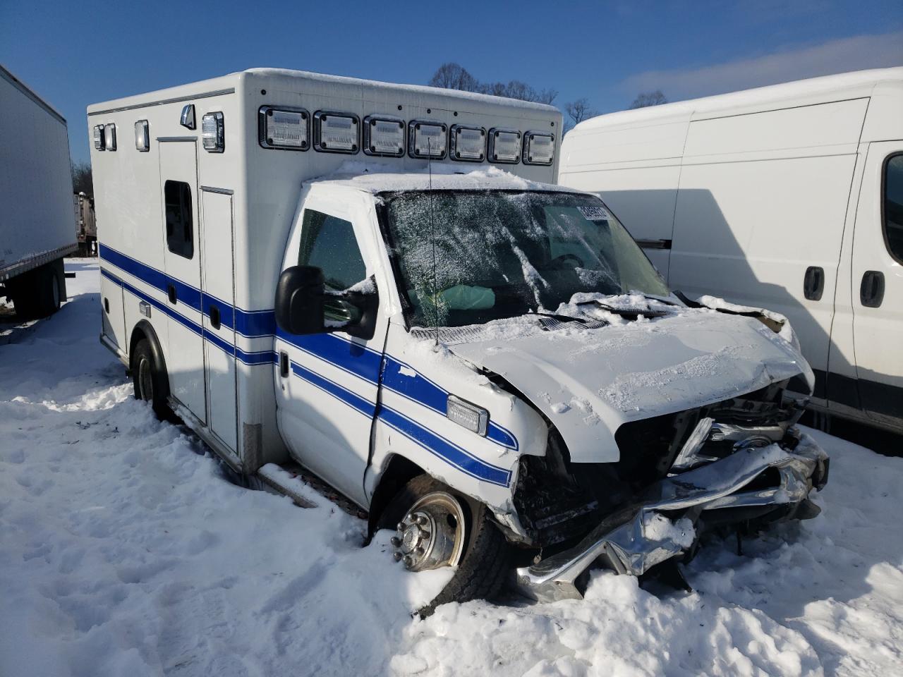 FORD ECONOLINE E350 SUPER DUTY CUTAWAY VAN