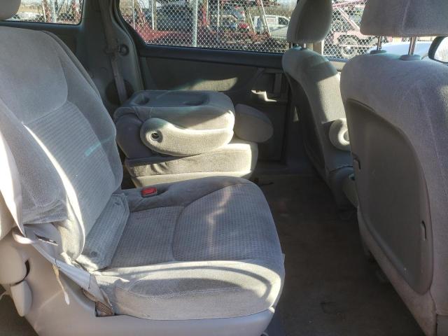 5TDKK4CC6AS295166 Toyota Sienna Ce 2010. Фото: 5