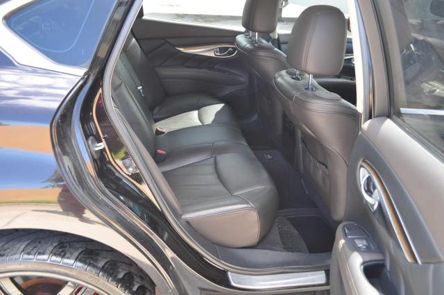 2011 INFINITI M56 X JN1AY1AR7BM570074