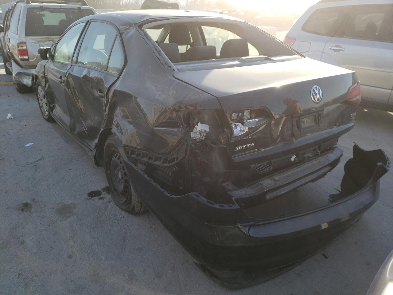 2016 Volkswagen Jetta - Image 3