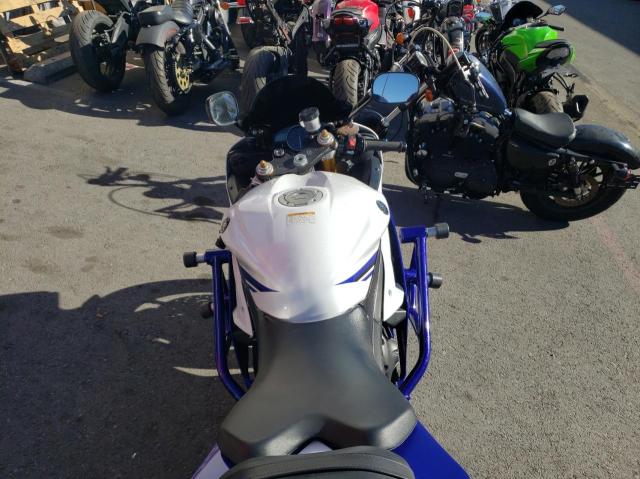2016 YAMAHA YZFR6 C JYARJ16Y2GA010407