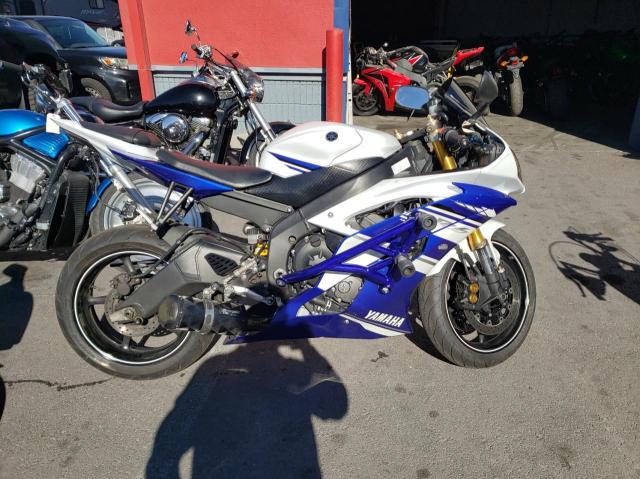 2016 YAMAHA YZFR6 C JYARJ16Y2GA010407