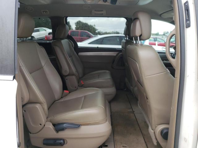 2011 VOLKSWAGEN ROUTAN SE 2V4RW3DG7BR717606