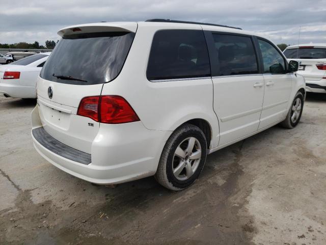 2011 VOLKSWAGEN ROUTAN SE 2V4RW3DG7BR717606