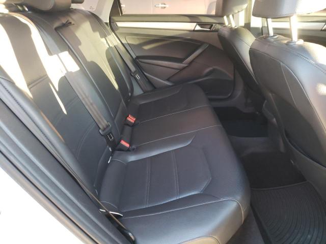 2015 VOLKSWAGEN PASSAT S 1VWAT7A30FC043366