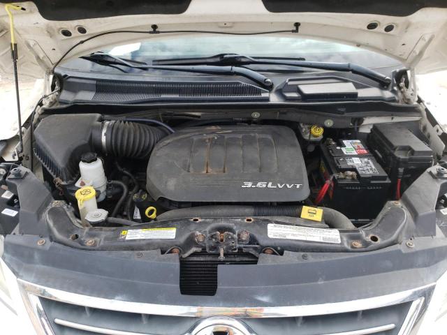 2011 VOLKSWAGEN ROUTAN SE 2V4RW3DG7BR717606