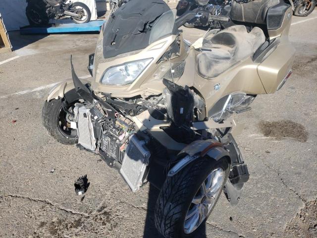 2018 CAN-AM SPYDER ROA 2BXNBDD27JV003169