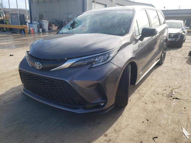 5TDXRKECXMS002375 Toyota Sienna XSE 2