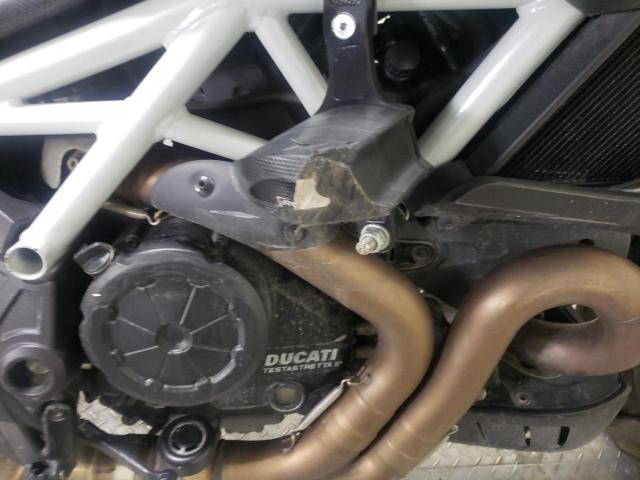 2015 DUCATI DIAVEL ZDM13BSW3FB026263