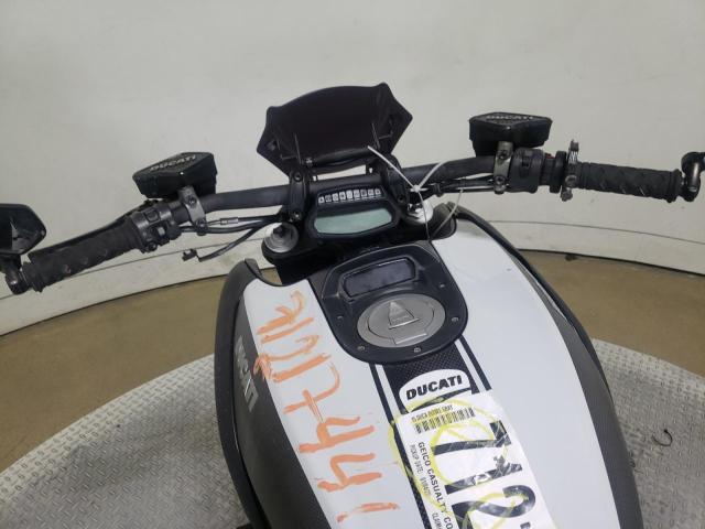 2015 DUCATI DIAVEL ZDM13BSW3FB026263