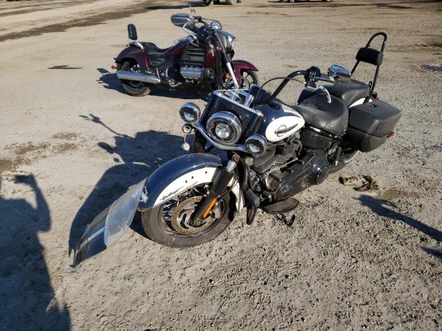 2019 HARLEY-DAVIDSON FLHC 1HD1YAJ23KB025452