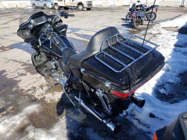 2017 HARLEY-DAVIDSON FLTRU 1HD1KGD11HB623815