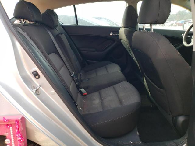KNAFX5A8XG5492909 KIA FORTE EX