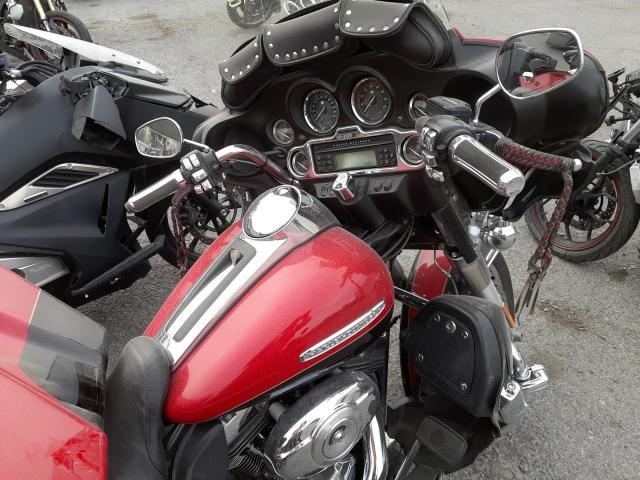 2011 HARLEY-DAVIDSON FLHTK 1HD1KEM1XBB671647