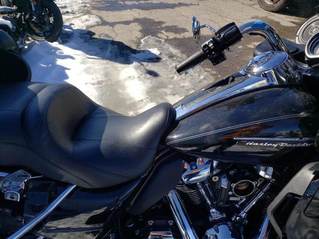 2017 HARLEY-DAVIDSON FLTRU 1HD1KGD11HB623815