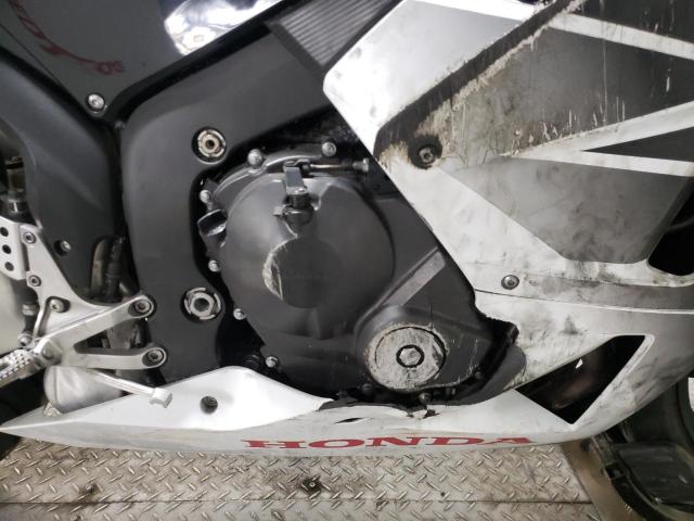 2016 HONDA CBR600 RR JH2PC40J8GK200734