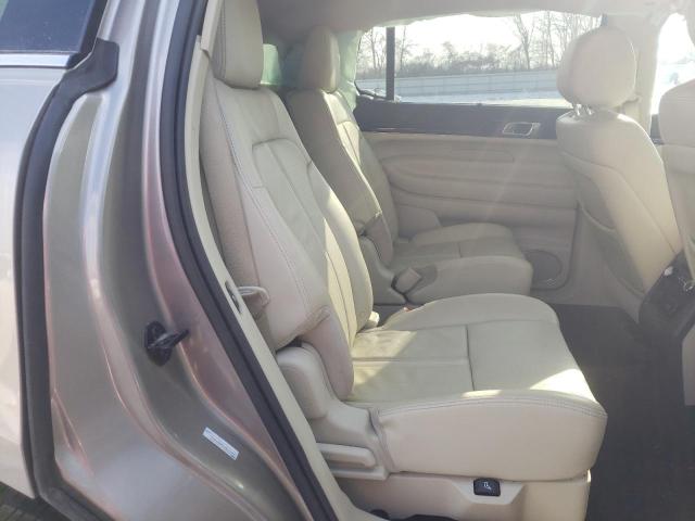 2019 LINCOLN MKT 2LMHJ5AT6KBL00925