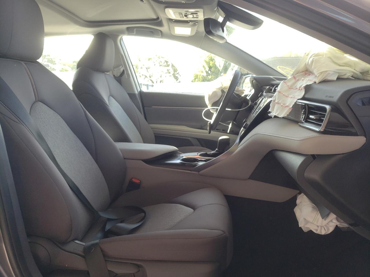 4T1B11HK8KU820450 TOYOTA CAMRY 2019