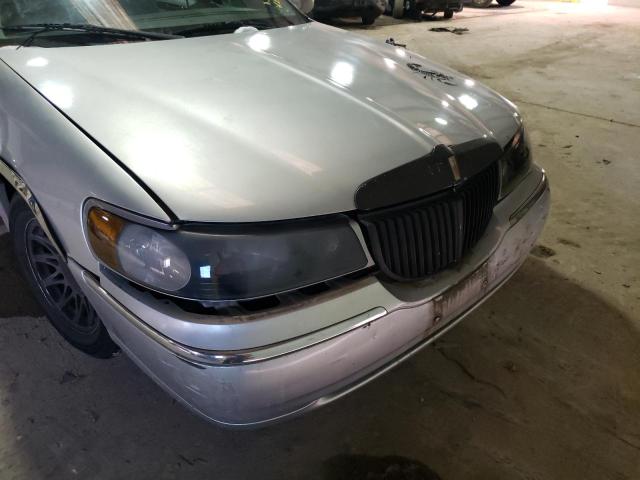 1LNHM82W7YY919476 Lincoln TOWNCAR