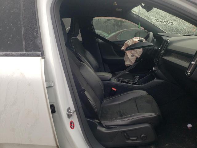 2019 VOLVO XC40 T5 MO YV4162XZ0K2009854