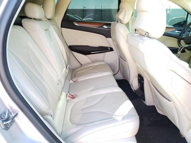2016 LINCOLN MKC RESERV 5LMCJ3C90GUJ27817