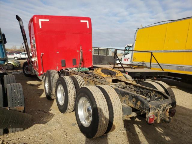 1XPCP4TX4FD281132 Peterbilt 567 2015. Фото: 2