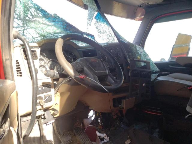 1XPCP4TX4FD281132 Peterbilt 567 2015. Фото: 8