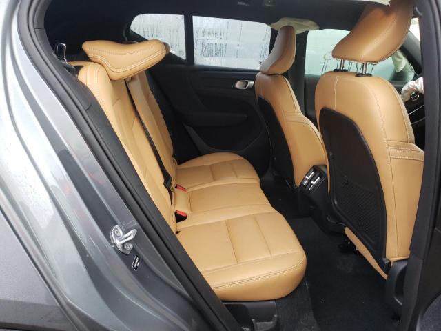 2019 VOLVO XC40 T4 MO YV4AC2HK1K2152113