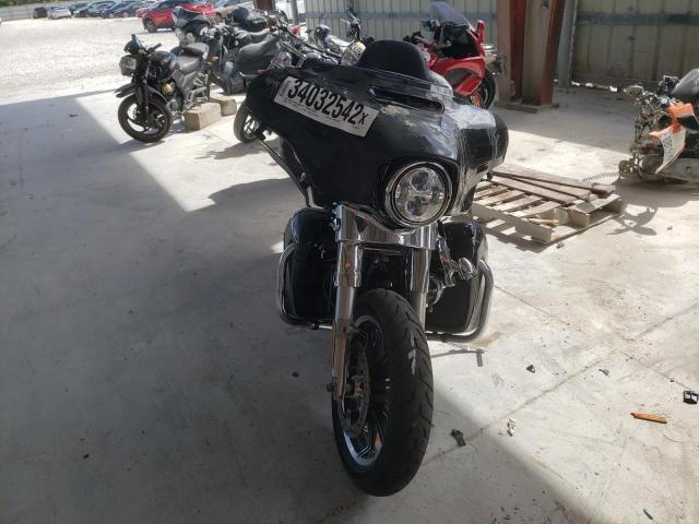 2019 HARLEY-DAVIDSON FLHTCU 1HD1FCC15KB616274