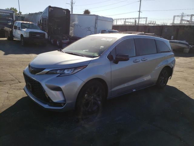 2021 TOYOTA SIENNA XSE 5TDXRKEC6MS042355