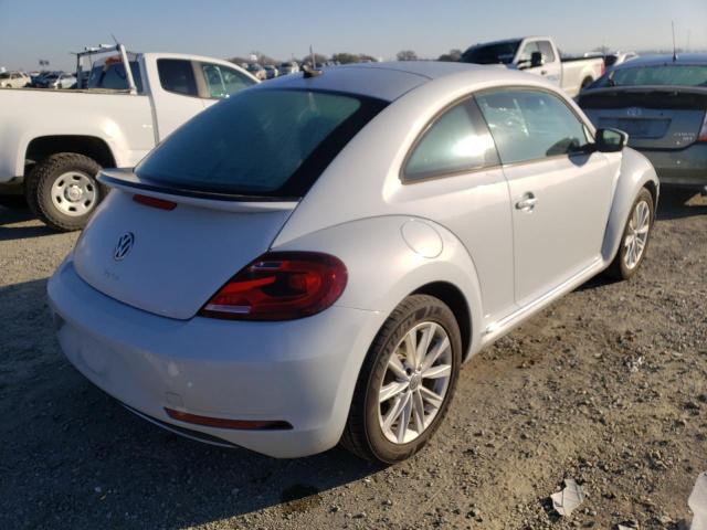 2017 VOLKSWAGEN BEETLE SE 3VWJ17AT9HM623576