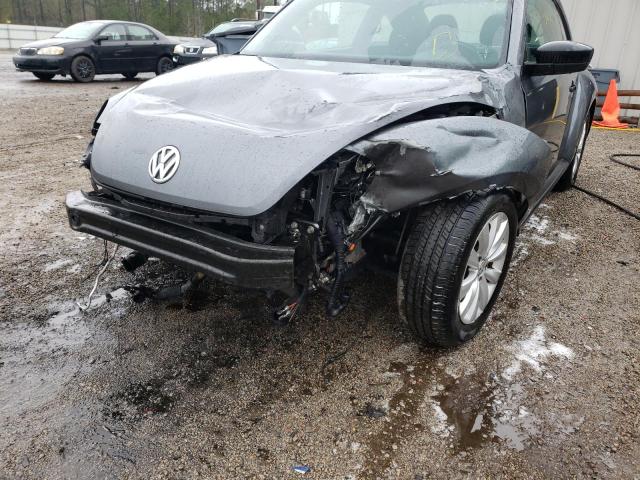 2018 VOLKSWAGEN BEETLE S 3VWFD7AT3JM709565