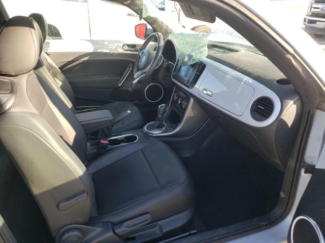 2017 VOLKSWAGEN BEETLE SE 3VWJ17AT9HM623576