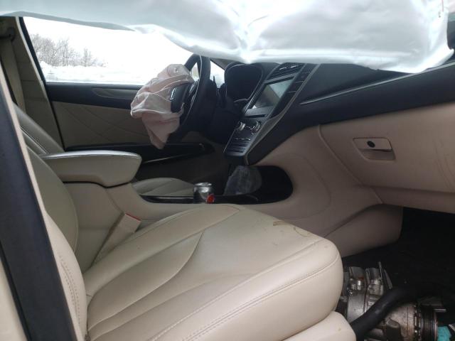 2018 LINCOLN MKC PREMIE 5LMCJ1D97JUL15163