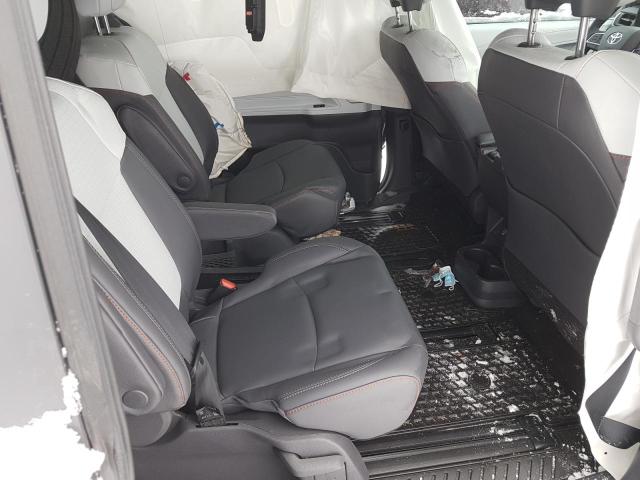 2021 TOYOTA SIENNA LE 5TDGRKEC4MS049191