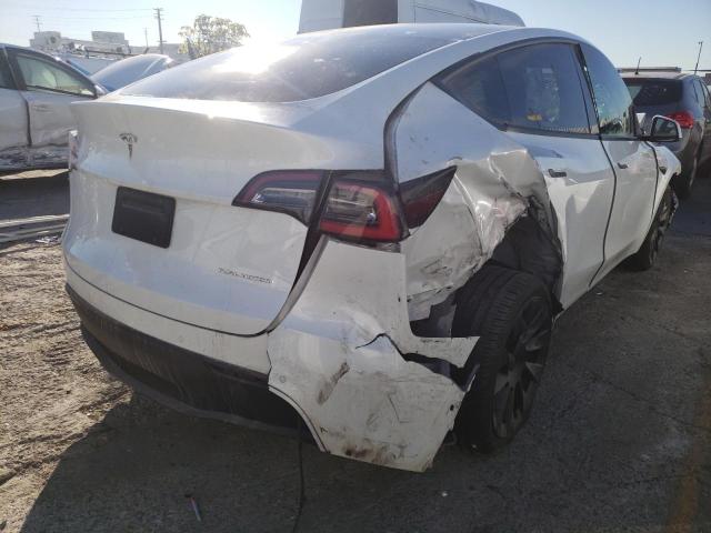 2020 TESLA MODEL Y 5YJYGDEE0LF056195