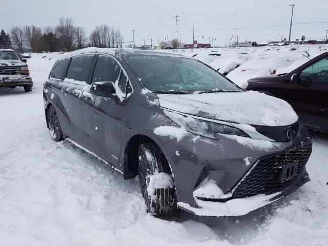 2021 Toyota Sienna LE for sale in Bowmanville, ON
