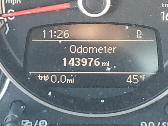 2017 VOLKSWAGEN BEETLE SE 3VWJ17AT9HM623576